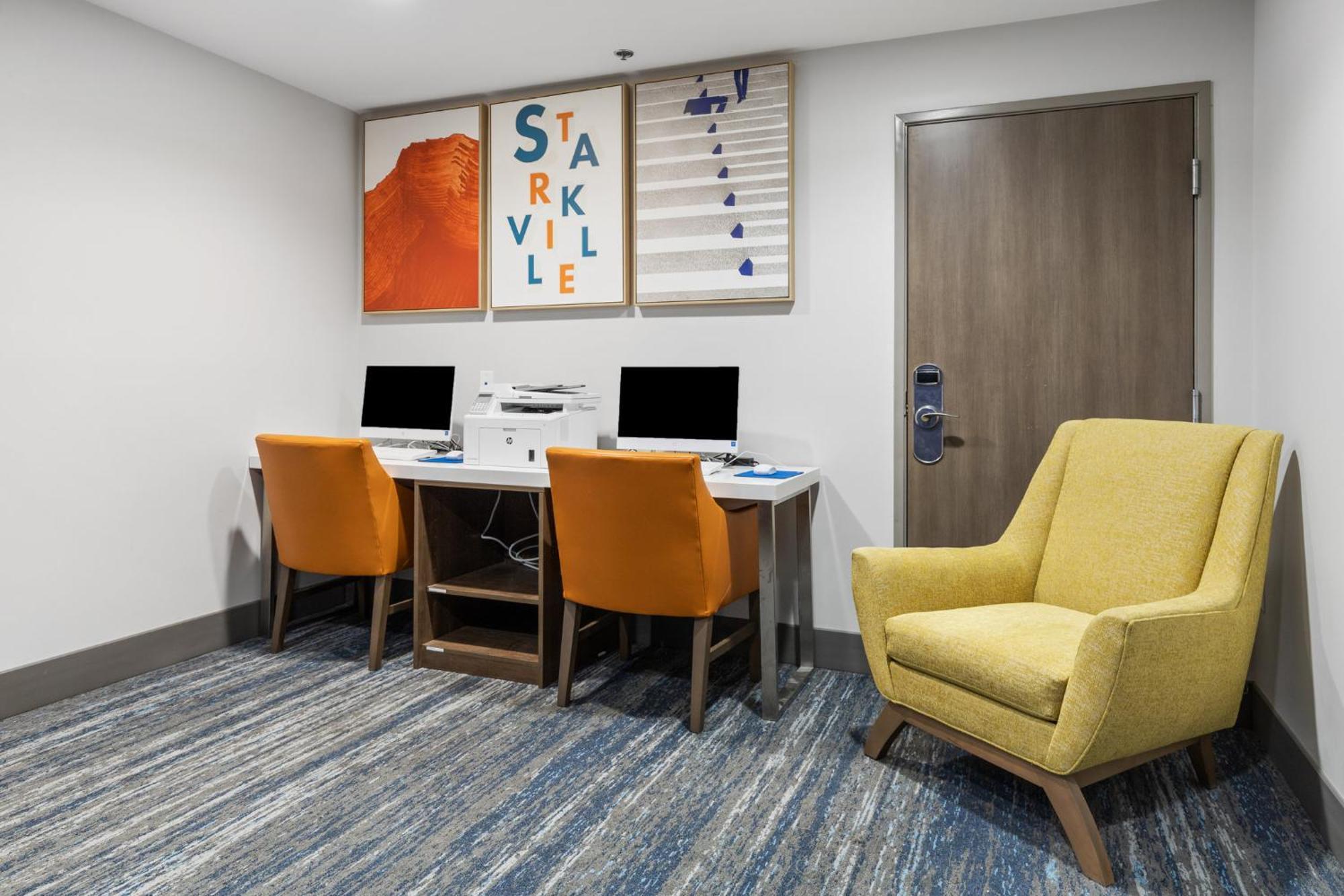 Holiday Inn Express Hotel & Suites Starkville, An Ihg Hotel Buitenkant foto
