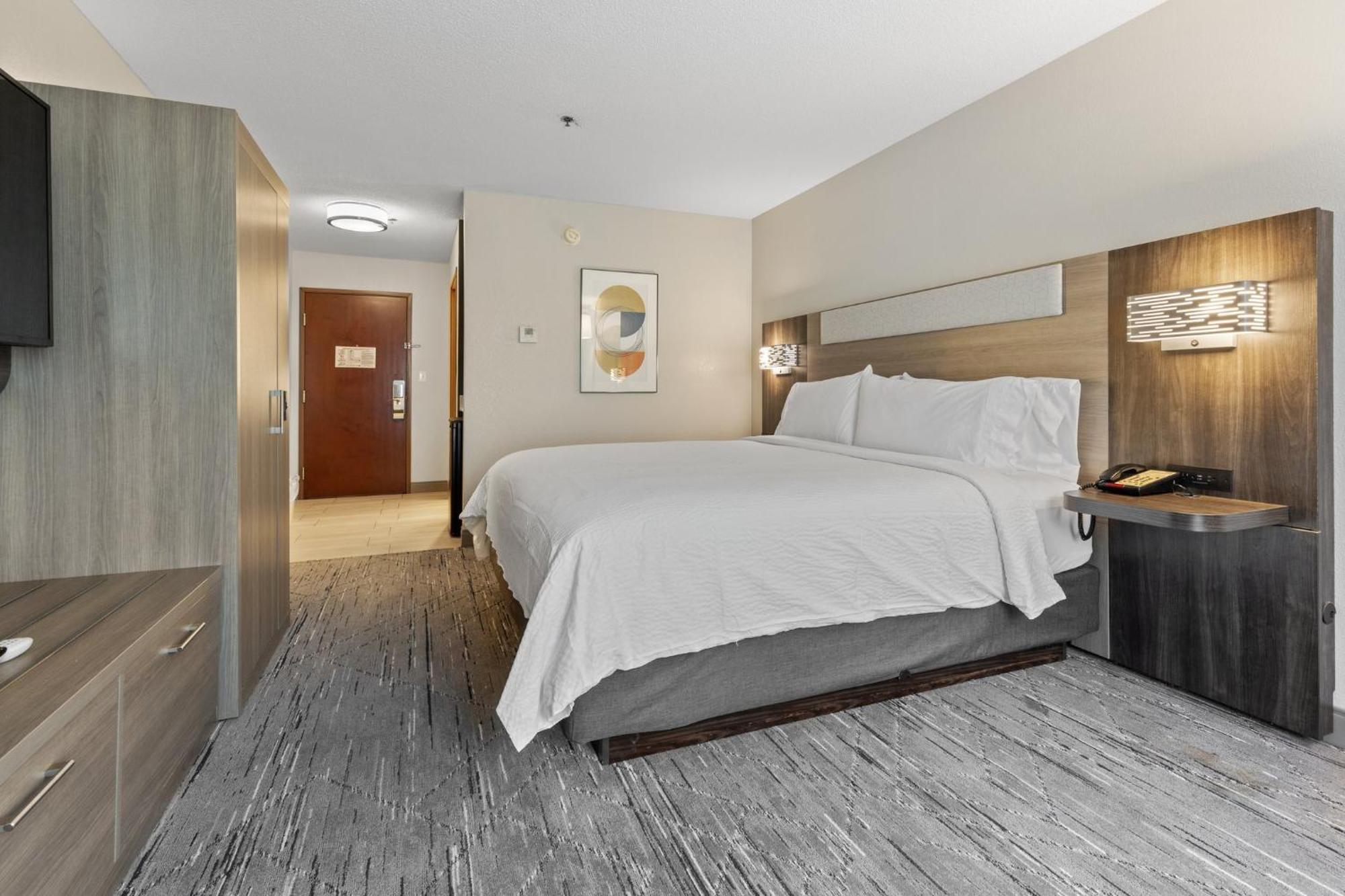 Holiday Inn Express Hotel & Suites Starkville, An Ihg Hotel Buitenkant foto